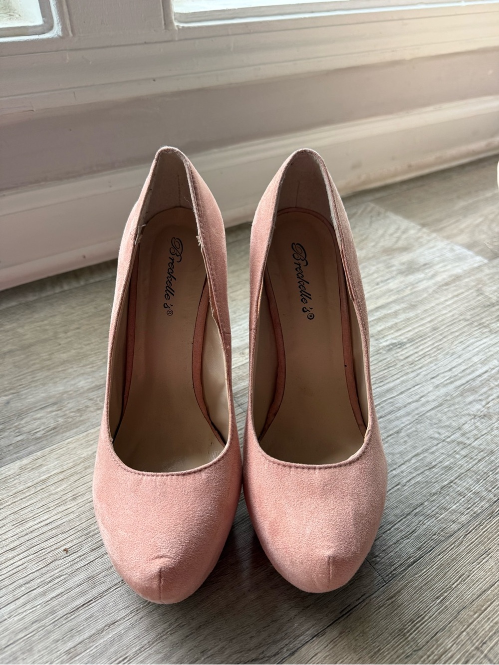 Breckelles Pink Suede Round-Toe Platform Wedged Heels